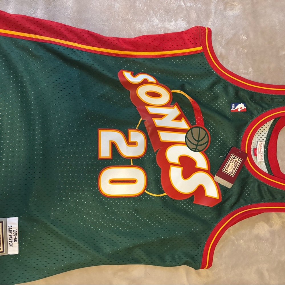 NWT Gary Payton Mitchell and Ness Jersey. Size Large
